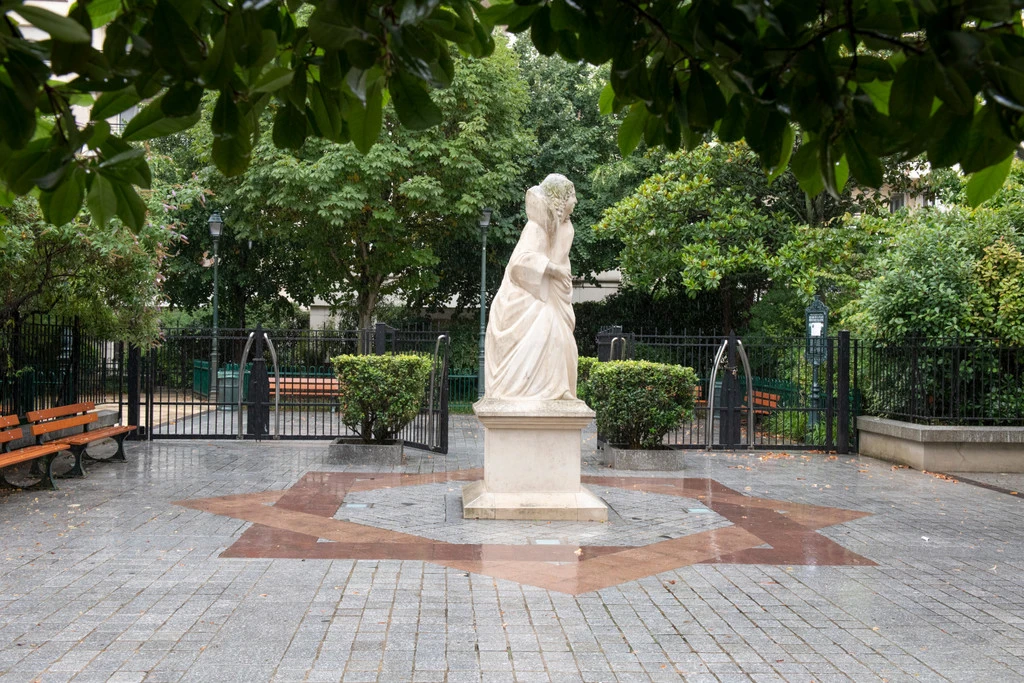 Une photo du Square Princesse Palatine